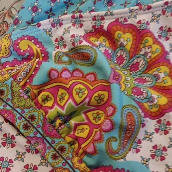 Athleta  Shorts and Tankini  Swimsuit Bundle Athletic - Picture 10 of 10